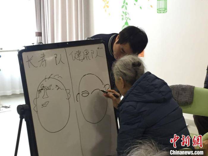 上海老年人口最新数据出炉：60岁及以上户籍老年人口占比达37.6％