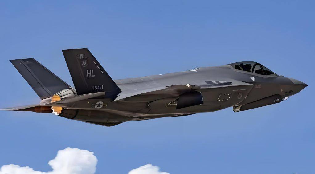 2025长春航展,为何敢拿歼-20进行静态展示?