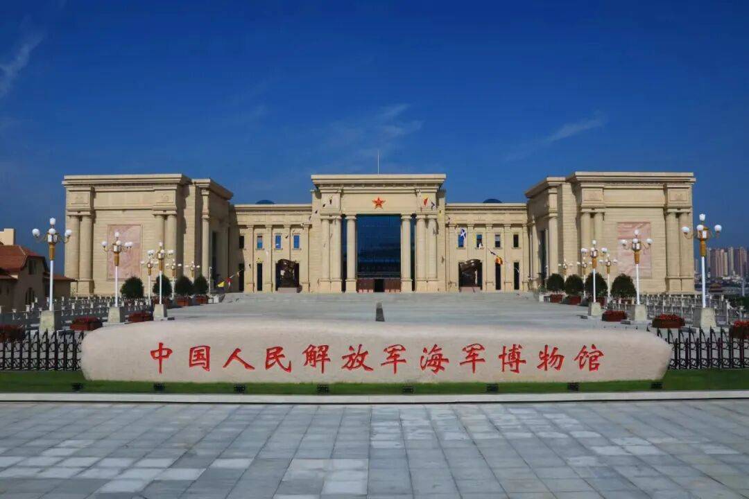 走完这两条线路,你就读懂了半个青岛!