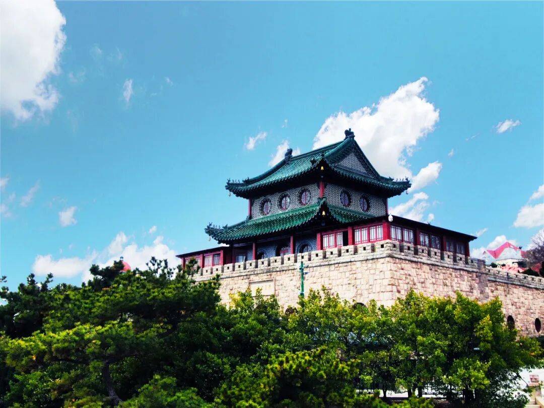 走完这两条线路,你就读懂了半个青岛!