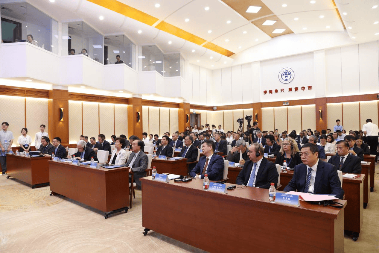 21世纪海上丝绸之路国际智库论坛在广外举行