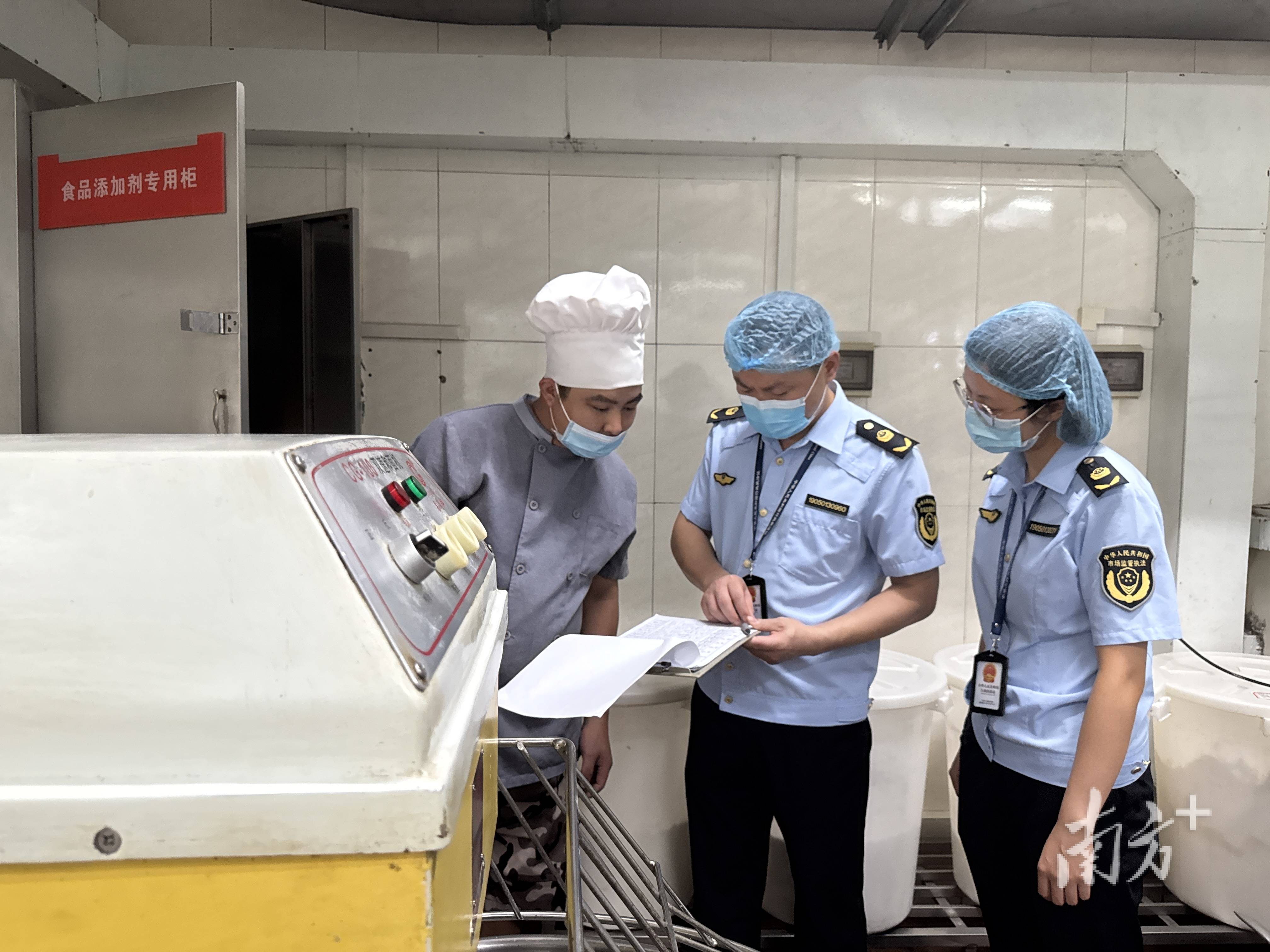 禅城护航“开学餐”，织牢校园食安网