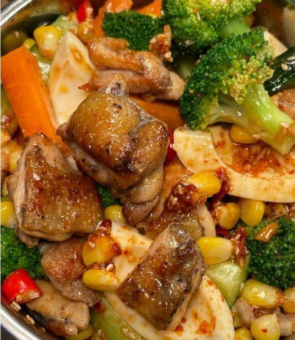 小满节气后要多吃这个菜,它和腊肠一起炒好吃极了,你也试试吧!