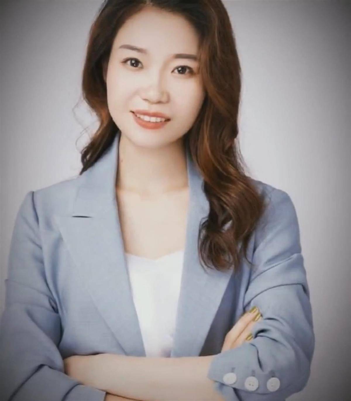 38岁钓鱼博主“袁小小”因病去世，曾与竞钓大师邓刚组队比赛